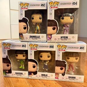 Funko Rocks Pop! New Jeans Lot of 5 Vinyl Figures - New